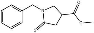 Methyl  1-Benzyl-5-thioxopyrrolidine-3-carboxylate 구조식 이미지