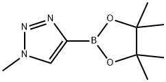 1-methyl-4-(4,4,5,5-tetramethyl-1,3,2-dioxaborolan-2-yl)-1H-1,2,3-triazole 구조식 이미지