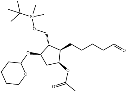 (1S,2R,3S,4R)-3-(((tert-Butyldimethylsilyl)oxy)methyl)-2-(5-oxopentyl)-4-((tetrahydro-2H-pyran-2-yl)oxy)cyclopentyl acetate 구조식 이미지