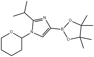 2-isopropyl-1-(tetrahydro-2H-pyran-2-yl)-4-(4,4,5,5-tetramethyl-1,3,2-dioxaborolan-2-yl)-1H-imidazole 구조식 이미지