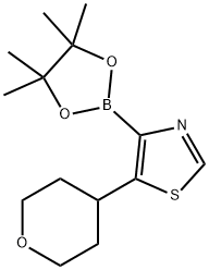 5-(4-Tetrahydropyranyl)thiazole-4-boronic acid pinacol ester Structure