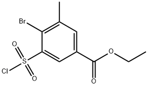 ethyl 4-bromo-3-(chlorosulfonyl)-5-methylbenzoate 구조식 이미지