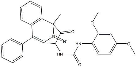 N-(2,5-diaza-2-methyl-3-oxo-6-phenylbicyclo[5.4.0]undeca-1(7),5,8,10-tetraen-4-yl)((2,4-dimethoxyphenyl)amino)formamide 구조식 이미지