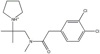 1-[2-[N-(3,4-Dichlorophenylacetyl)-N-methylamino]-1,1-dimethylethyl]pyrrolidinium 구조식 이미지