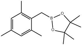 1,3,2-Dioxaborolane, 4,4,5,5-tetramethyl-2-[(2,4,6-trimethylphenyl)methyl]- 구조식 이미지
