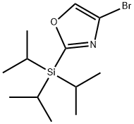 Oxazole, 4-bromo-2-[tris(1-methylethyl)silyl]- Structure
