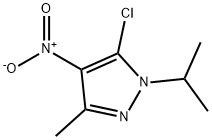1H-Pyrazole, 5-chloro-3-methyl-1-(1-methylethyl)-4-nitro- 구조식 이미지
