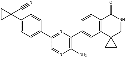 Cyclopropanecarbonitrile, 1-[4-[5-amino-6-(2',3'-dihydro-1'-oxospiro[cyclopropane-1,4'(1'H)-isoquinolin]-6'-yl)-2-pyrazinyl]phenyl]- Structure