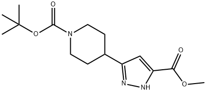 1-Piperidinecarboxylic acid, 4-[5-(methoxycarbonyl)-1H-pyrazol-3-yl]-, 1,1-dimethylethyl ester 구조식 이미지