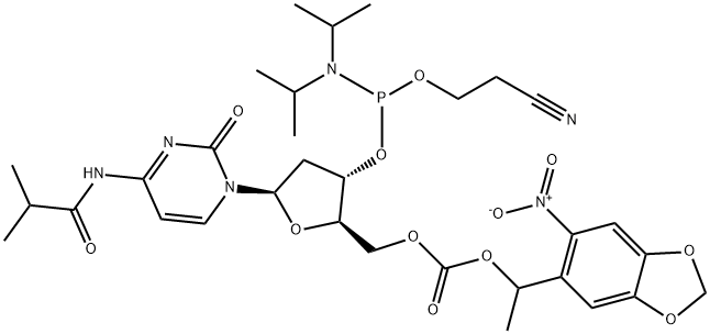 Cytidine, 2'-deoxy-N-(2-methyl-1-oxopropyl)-, 3'-[2-cyanoethyl N,N-bis(1-methylethyl)phosphoramidite] 5'-[1-(6-nitro-1,3-benzodioxol-5-yl)ethyl carbonate] Structure