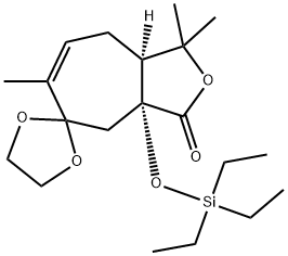 Spiro[3H-cyclohepta[c]furan-5(1H),2'-[1,3]dioxolan]-3-one, 3a,4,8,8a-tetrahydro-1,1,6-trimethyl-3a-[(triethylsilyl)oxy]-, (3aR,8aS)- Structure