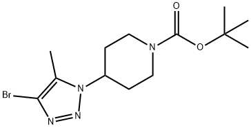 1-Piperidinecarboxylic acid, 4-(4-bromo-5-methyl-1H-1,2,3-triazol-1-yl)-, 1,1-dimethylethyl ester 구조식 이미지