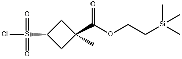 2-(Trimethylsilyl)ethyl trans-3-(chlorosulfonyl)-1-methylcyclobutanecarboxylate 구조식 이미지