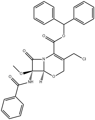 (6R)-7t-benzoylamino-3-chloromethyl-7c-methoxy-8-oxo-(6rH)-5-oxa-1-aza-bicyclo[4.2.0]oct-2-ene-2-carboxylic acid benzhydryl ester Structure