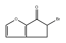 5-Bromo-4,5-dihydro-6H-cyclopenta[b]furan-6-one 구조식 이미지