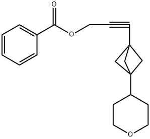 3-(3-(tetrahydro-2H-pyran-4-yl)bicyclo[1.1.1]pentan-1-yl)prop-2-yn-1-yl benzoate Structure