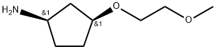 rel-(1R,3S)-3-(2-Methoxyethoxy)cyclopentan-1-amine Structure