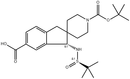 (S)-1'-(tert-Butoxycarbonyl)-1-((R)-1,1-dimethylethylsulfinamido)-1,3-dihydrospiro[indene-2,4'-piperidine]-6-carboxylic acid 구조식 이미지