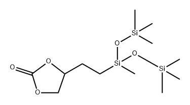 4-[2-[1,3,3,3-Tetramethyl-1-[(trimethylsilyl)oxy]-1-disiloxanyl]ethyl]-1,3-dioxolan-2-one Structure