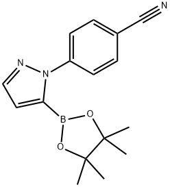 4-(5-(4,4,5,5-Tetramethyl-1,3,2-dioxaborolan-2-yl)-1H-pyrazol-1-yl)benzonitrile 구조식 이미지