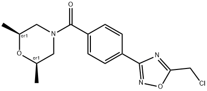 (2R,6S)-4-{4-[5-(chloromethyl)-1,2,4-oxadiazol-3-yl]benzoyl}-2,6-dimethylmorpholine 구조식 이미지