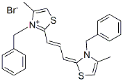 3-benzyl-2-[3-[3-benzyl-4-methyl-3H-thiazol-2-ylidene]prop-1-enyl]-4-methylthiazolium bromide 구조식 이미지