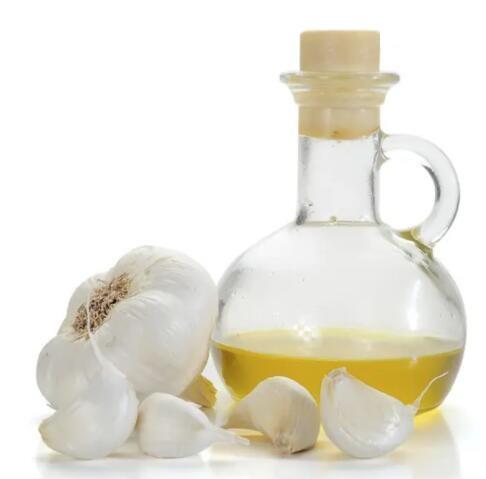 Garlic oil.jpg