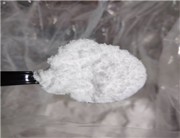 Piperazine hexahydrate