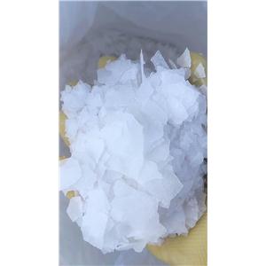 Sodium hydroxide flakes