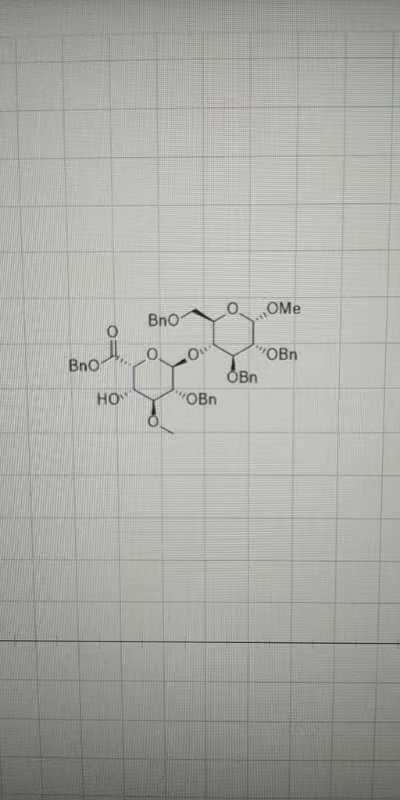 (2R,3S,4S,5R,6R)-5-(benzyloxy)-6-(((2R,3R,4S,5R,6S)-4,5-bis(benzyloxy)-2-((benzyloxy)methyl)-6-methoxytetrahydro-2H-pyran-3-yl)oxy)-3-hydroxy-4-methoxytetrahydro-2H-pyran-2-carboxylic acid