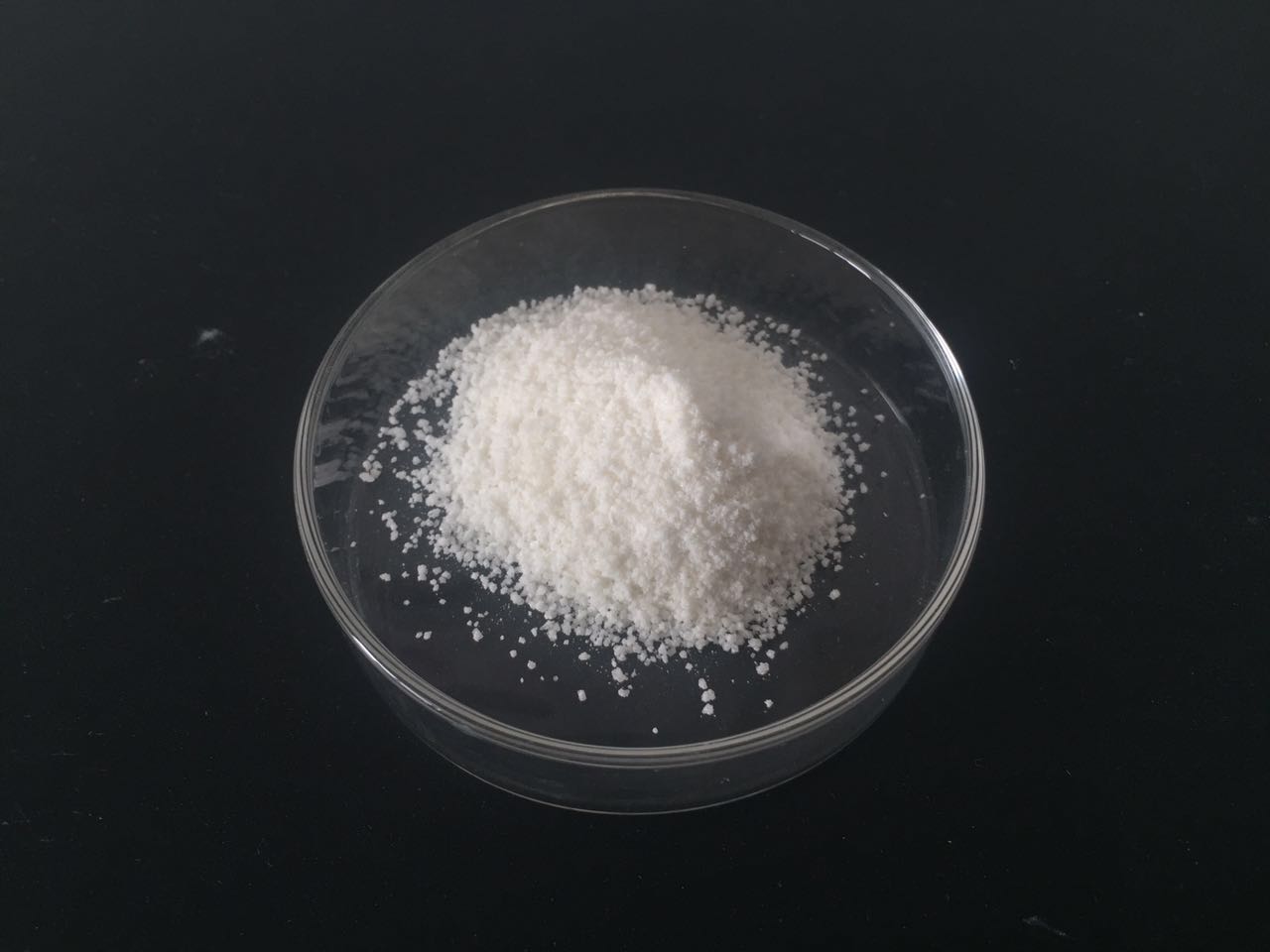 2-[4-(二乙基氨基)-2-羟基苯甲酰基]苯甲酸己酯;