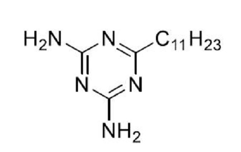 2,4-二氨基-6-十一烷基-S-三嗪