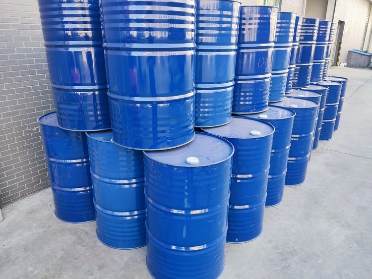 鲁西工业级环己烷萃取溶剂 色素稀释剂国标99.9%