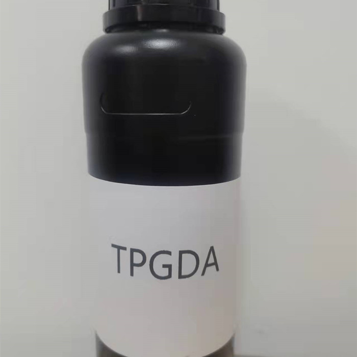三丙二醇二丙烯酸酯    TPGDA