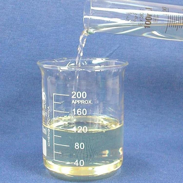 邻氯苯甲酰氯 99% 透明无色至浅黄色液体 
