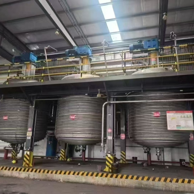 不锈钢外盘管反应釜的清洁与维护要点 外盘管反应釜