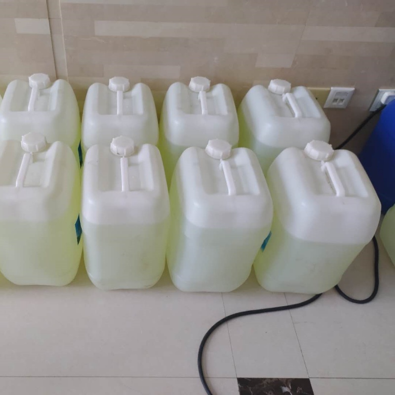 聚乙二醇单甲醚  9004-74-4